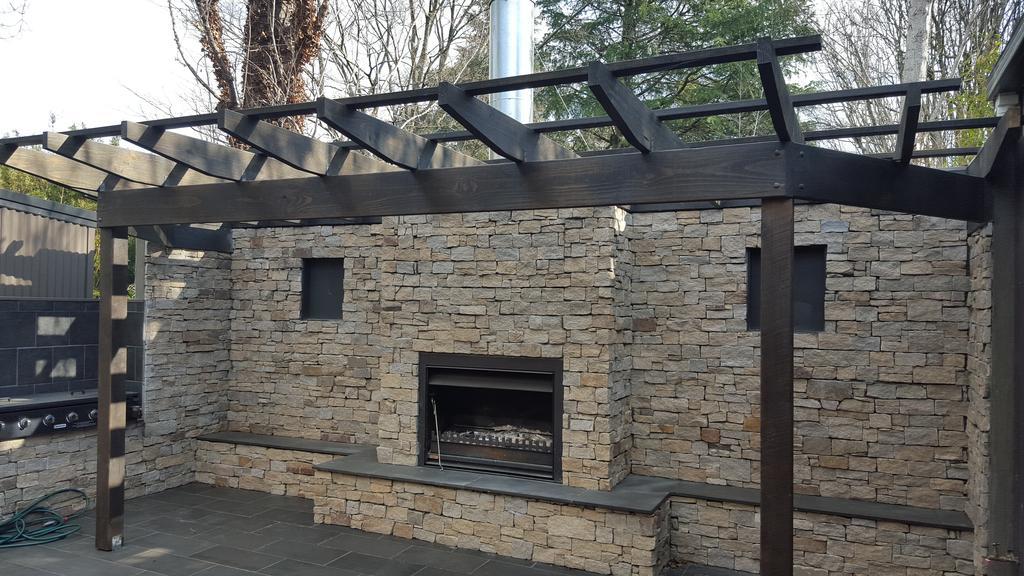 Hostal Montrose Barn House Exterior foto